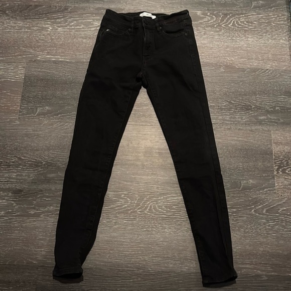 KanCan Denim - KanCan skinny jeans
Women’s 26